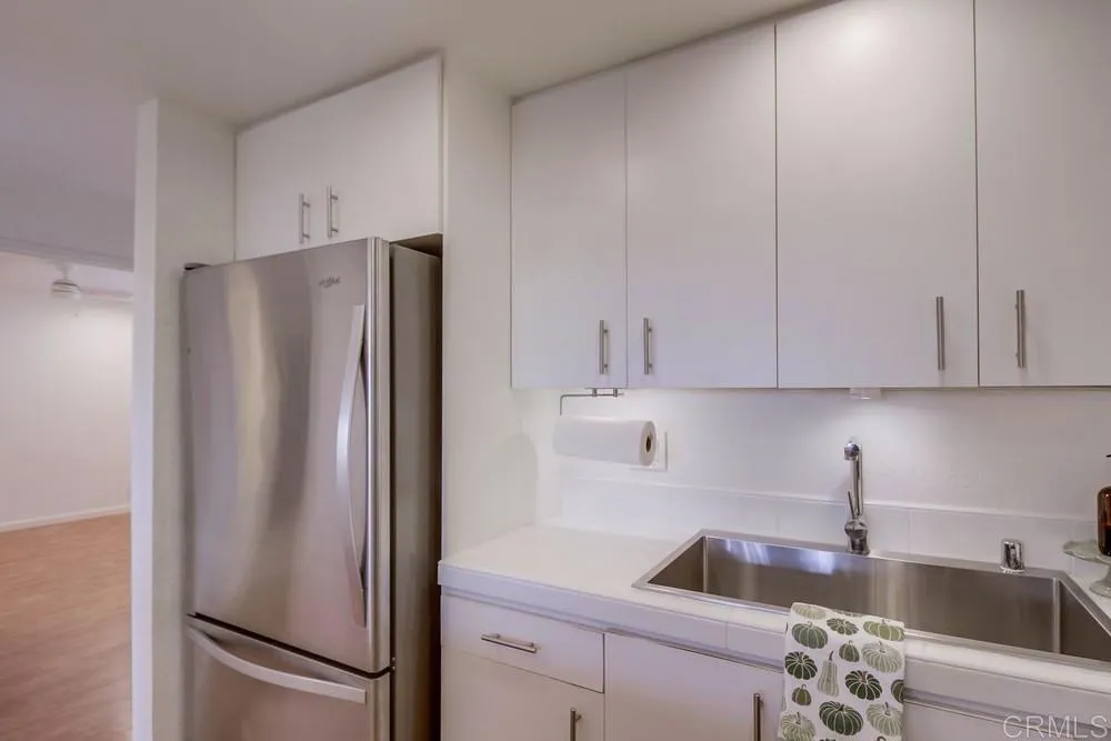 https://cdn.realtyfeed.com/cdn/127/306519744/ebda06a76d7046561b347d4d1fc79ad9.webp