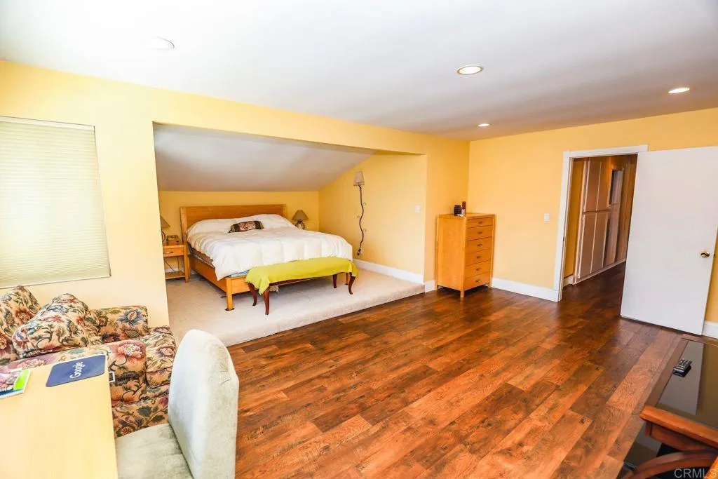 https://cdn.realtyfeed.com/cdn/127/306519752/4cf3ee525f3f5c3c38976274116010a0.webp