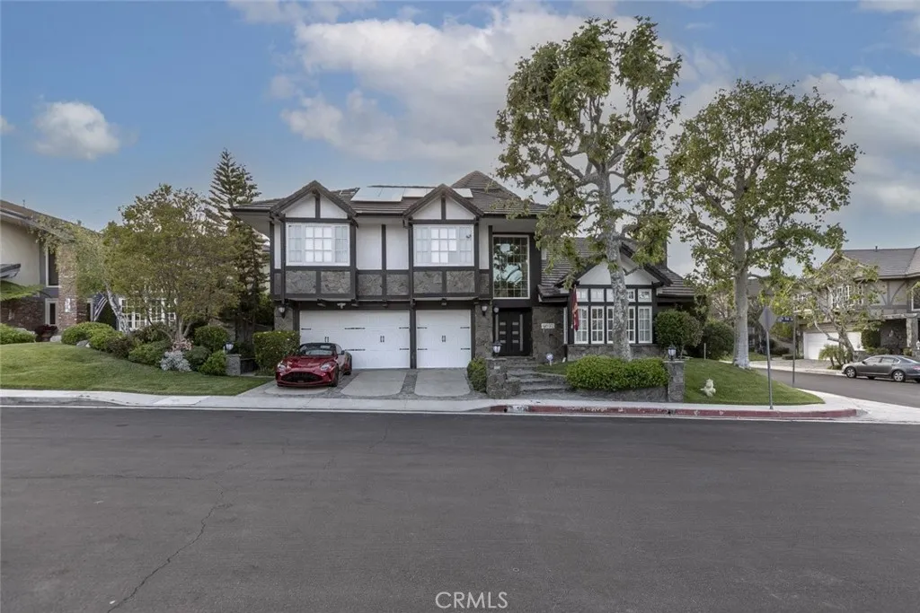 Woodland Hills, CA 91367