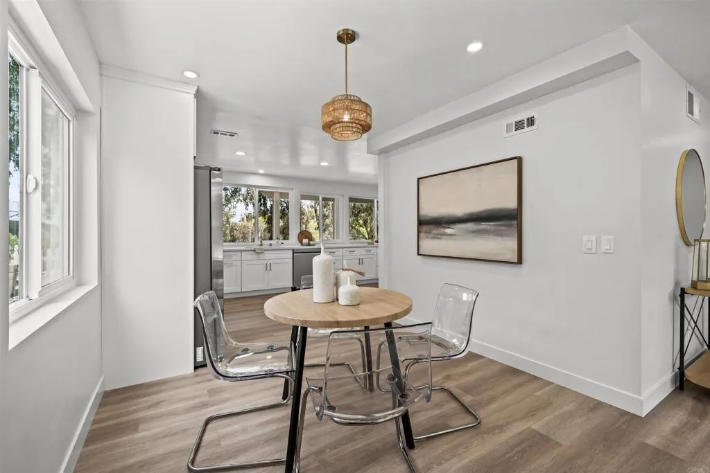 https://cdn.realtyfeed.com/cdn/127/306519797/78afa4cd0fb465eac735f7e4368c0d9e.webp