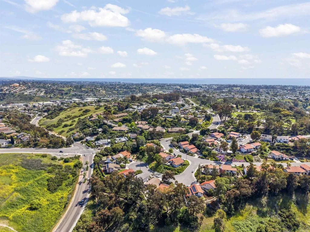 https://cdn.realtyfeed.com/cdn/127/306519797/7a1e8c896219e586e0cf33904b4327be.webp