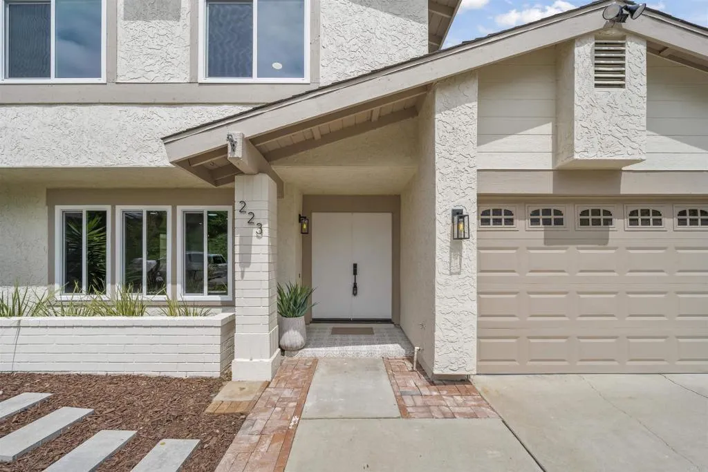 https://cdn.realtyfeed.com/cdn/127/306519797/82fd5952f3142bcdfd8dff7bc514d1c2.webp