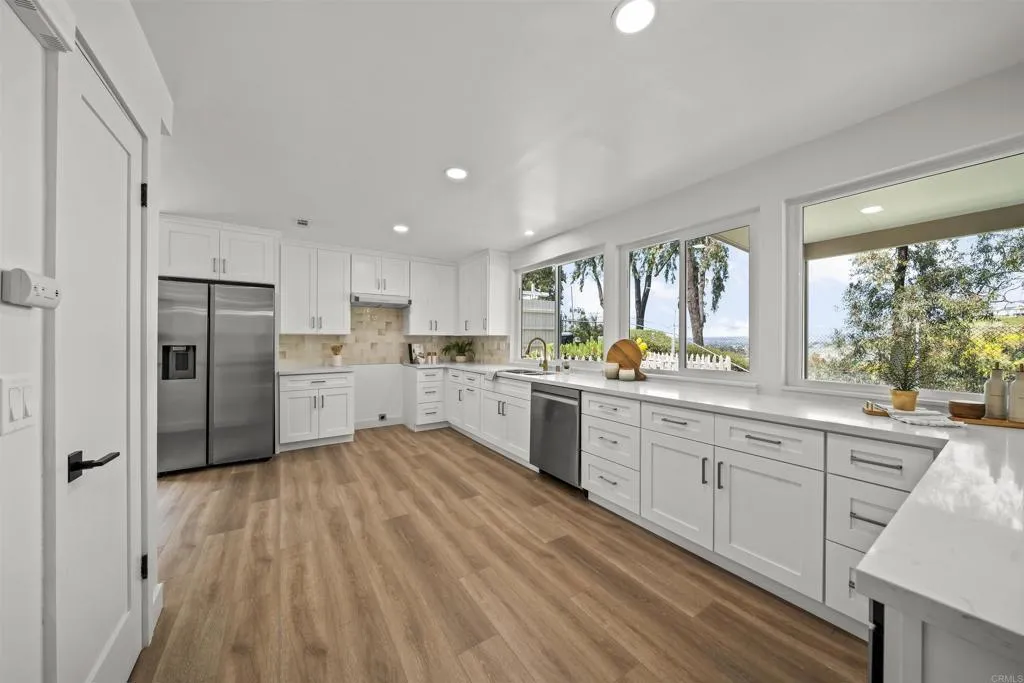 https://cdn.realtyfeed.com/cdn/127/306519797/a526a88d444652b7cffa597249a07288.webp