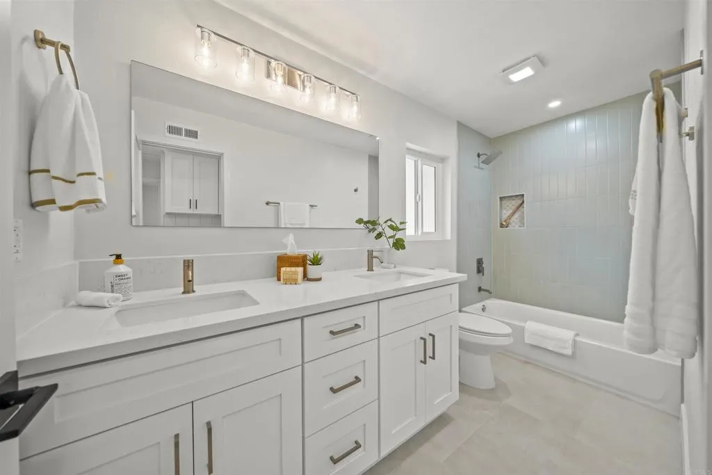 https://cdn.realtyfeed.com/cdn/127/306519797/e59a4fd1c7cf74016d617d900066d3de.webp