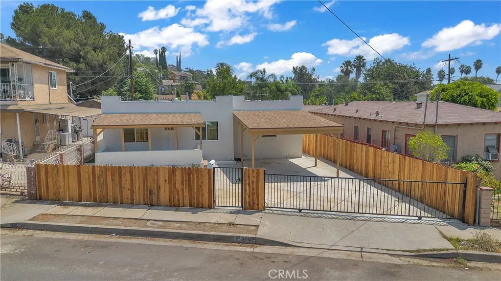 Los Angeles, CA 90032