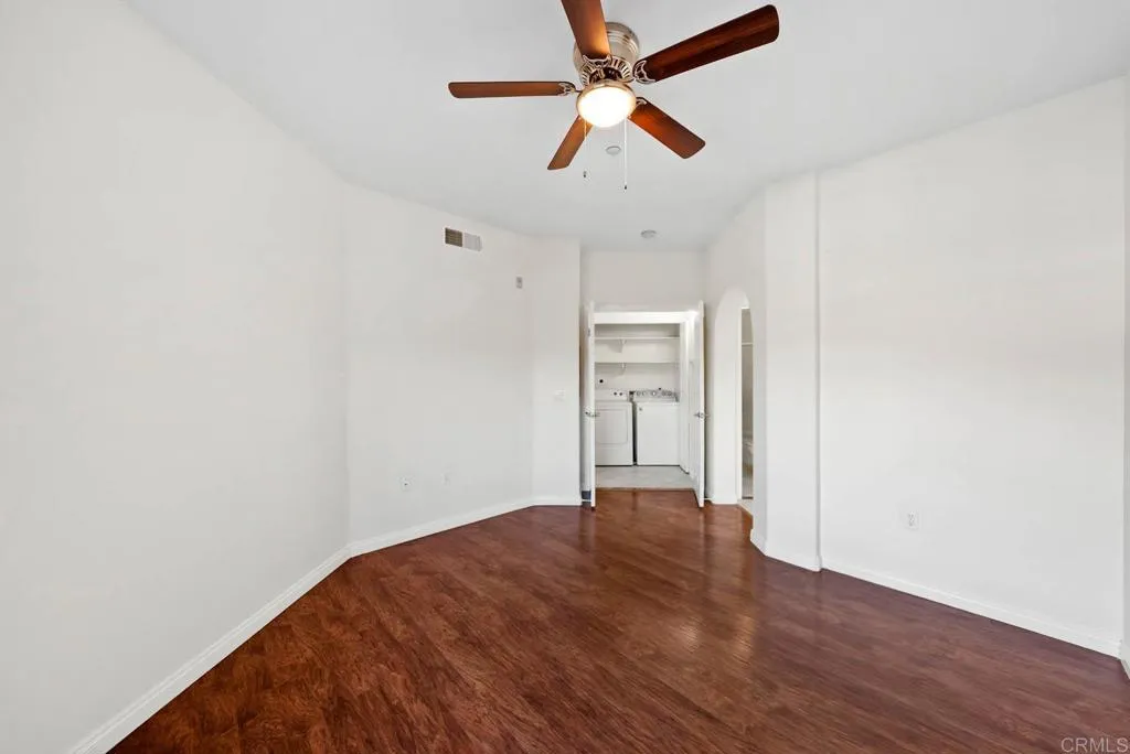 https://cdn.realtyfeed.com/cdn/127/306519813/1b4d5b52f819ed7f65c60cd825c26ef7.webp