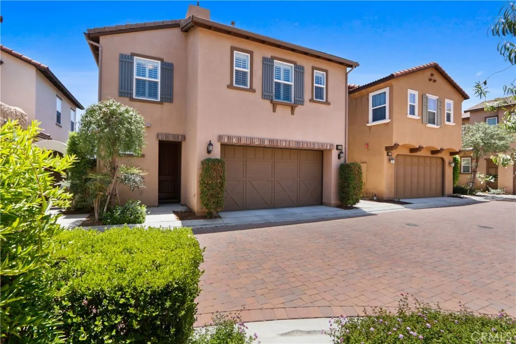Brea, CA 92821