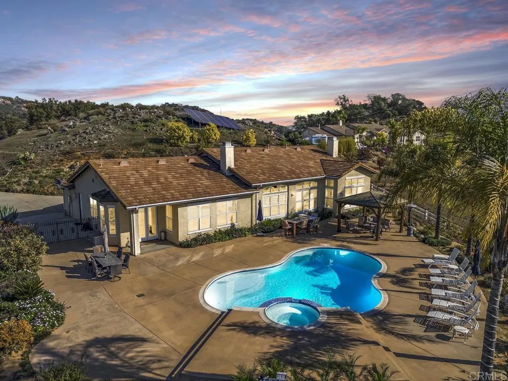 Valley Center, CA 92082