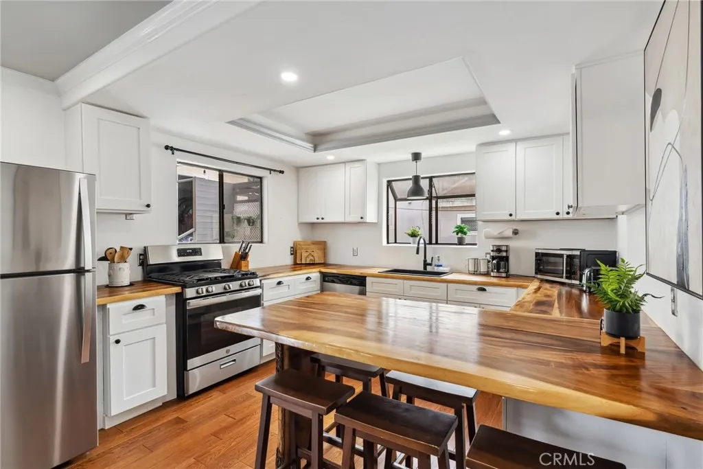 https://cdn.realtyfeed.com/cdn/127/306519854/427a1e37c12f41633816aaccb72dbdac.webp