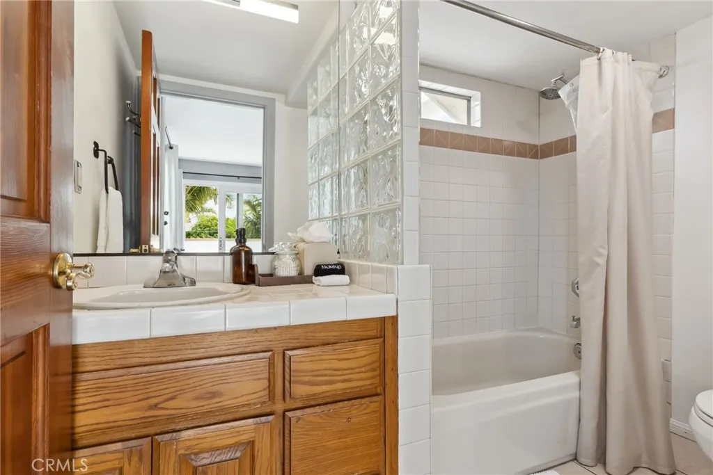 https://cdn.realtyfeed.com/cdn/127/306519854/b882c2fe933f6f5f81a7f2d4c3fad3d3.webp