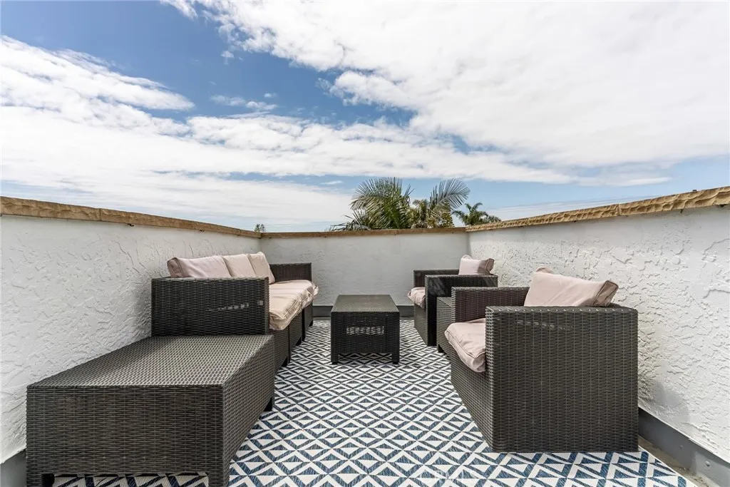 https://cdn.realtyfeed.com/cdn/127/306519854/f267800b8e59b040ef57e4ac0abb78d7.webp