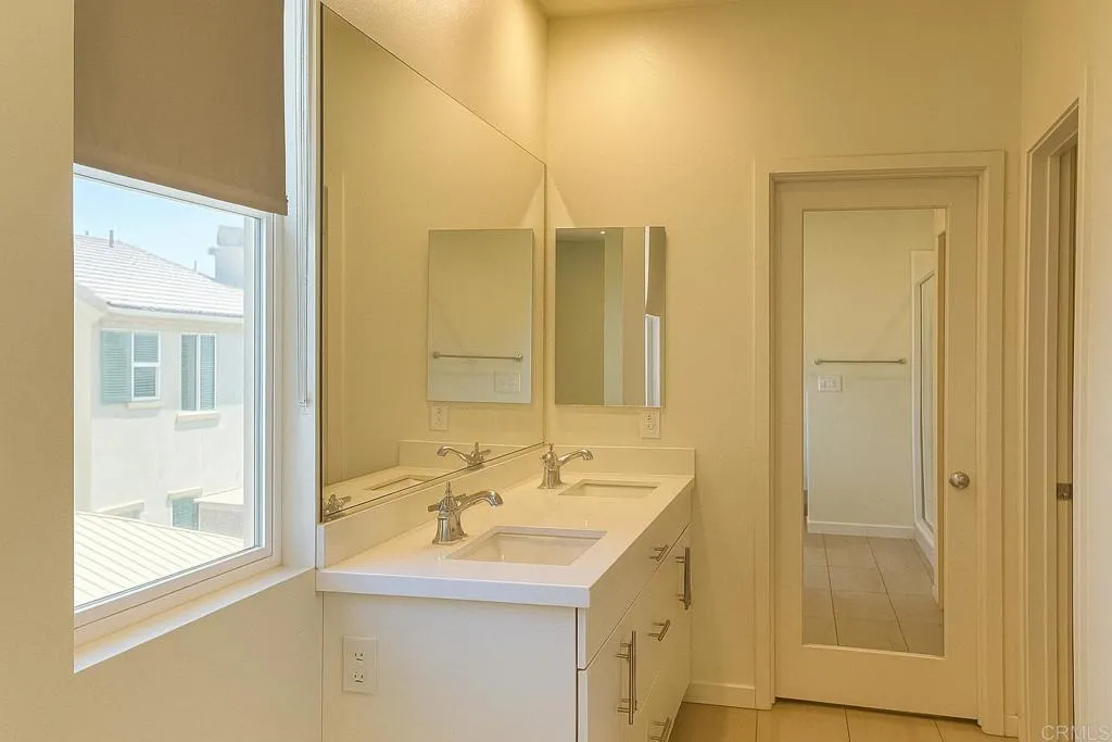 https://cdn.realtyfeed.com/cdn/127/306519877/0ce80130162b7bce8fd2194a1fb15bb6.webp