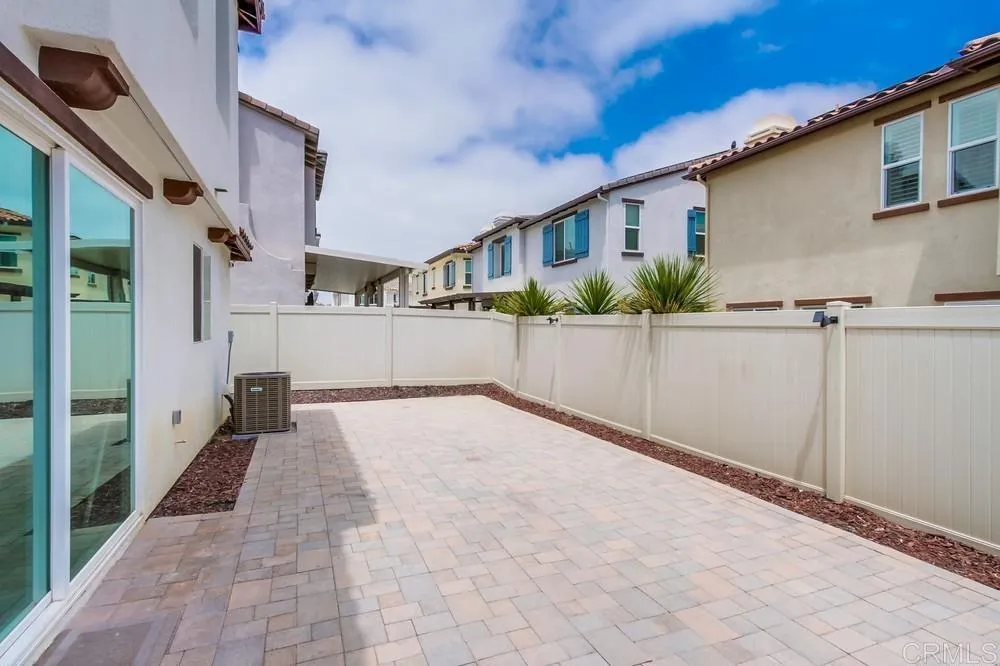 https://cdn.realtyfeed.com/cdn/127/306519877/42d31f24268c085d6df06e01e04b2578.webp