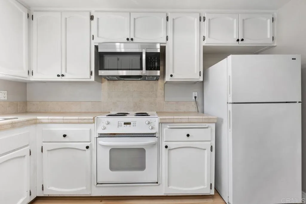 https://cdn.realtyfeed.com/cdn/127/306519881/425d0ce1cb2f9affaa68e5b78e08d2ee.webp
