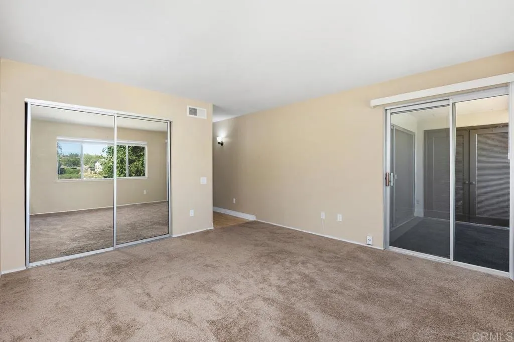 https://cdn.realtyfeed.com/cdn/127/306519881/98cda3d14d5ce8ce48fecfe69fb3747b.webp
