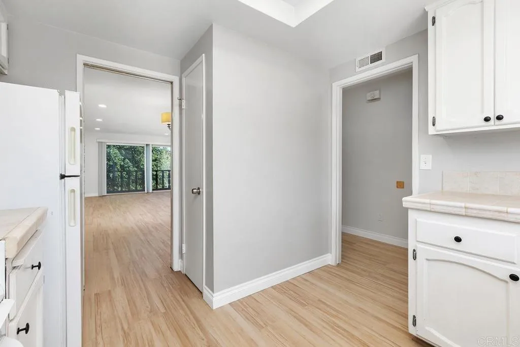 https://cdn.realtyfeed.com/cdn/127/306519881/e2b38c90226792292eceab0594b50f80.webp