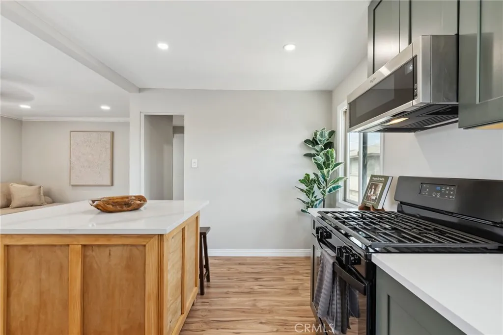 https://cdn.realtyfeed.com/cdn/127/306519882/01c41182d74cbb5fa710c699eba9a48c.webp