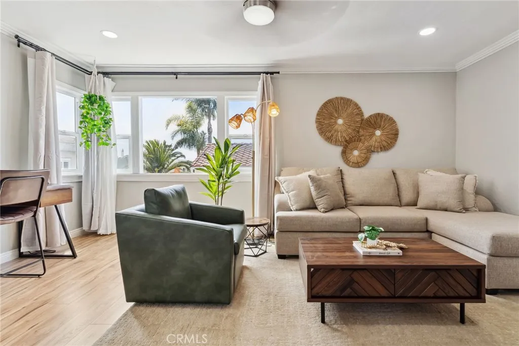 https://cdn.realtyfeed.com/cdn/127/306519882/0b9f58e60345ad427413b63b690491fb.webp