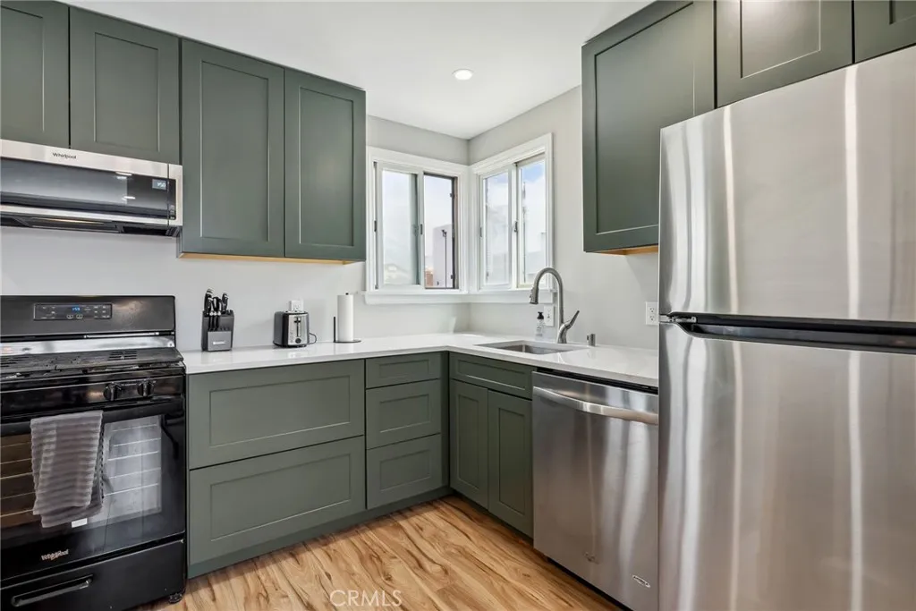 https://cdn.realtyfeed.com/cdn/127/306519882/52b93d6b38d11dc290be9ce9812907a3.webp