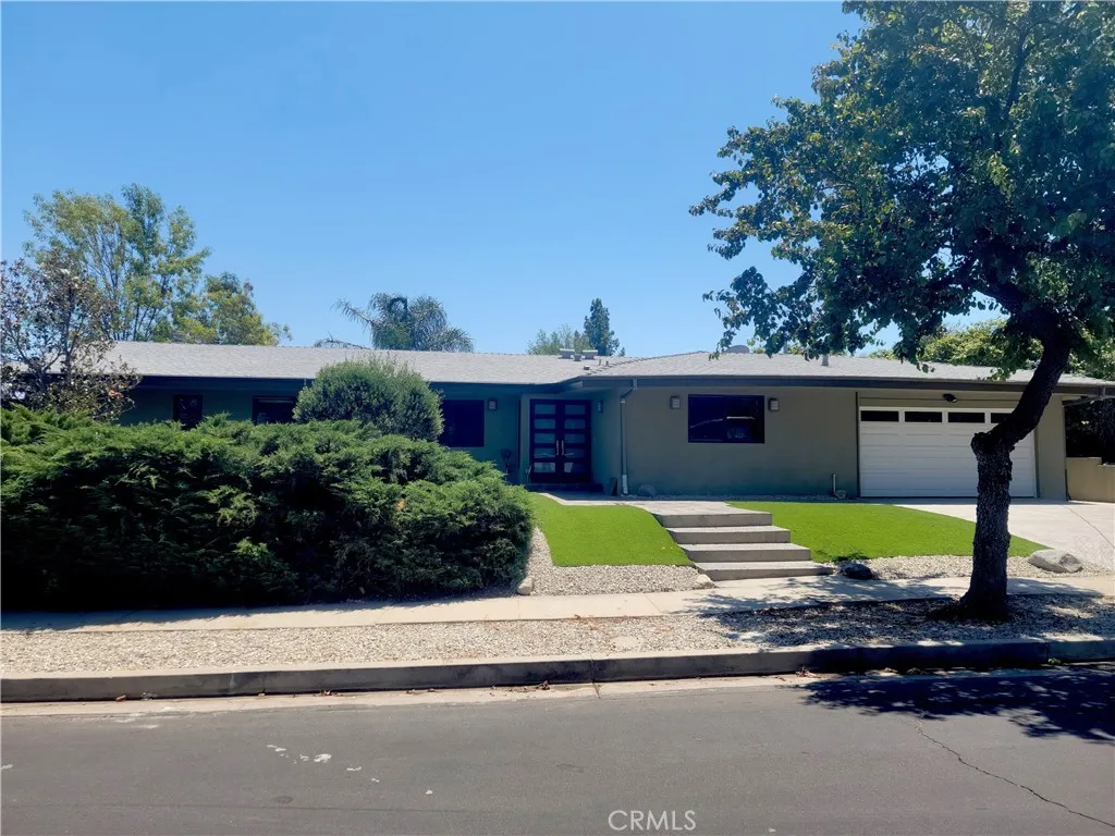 Woodland Hills, CA 91367