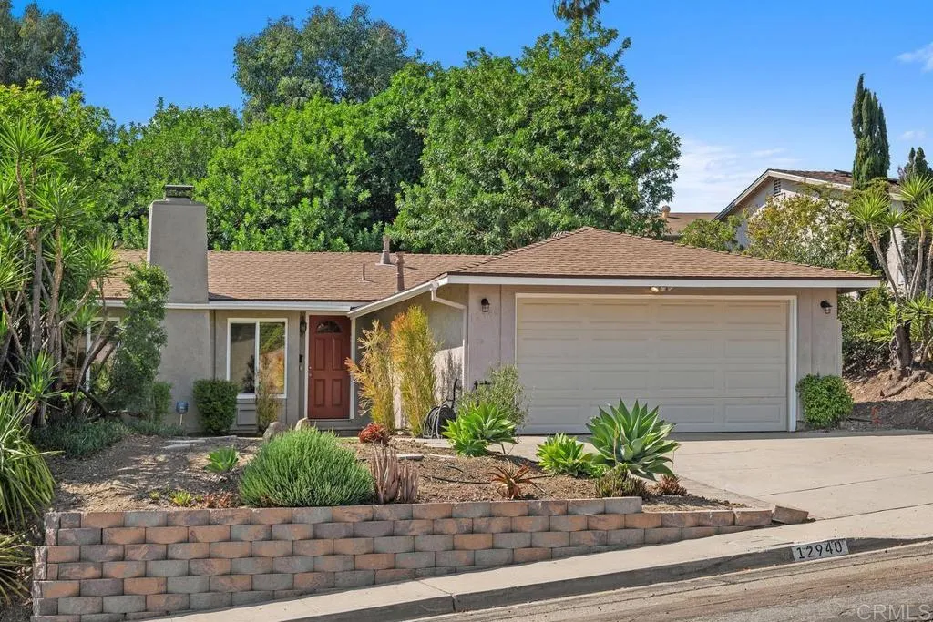 https://cdn.realtyfeed.com/cdn/127/306519930/378d003eaf4418aba2a02bd8128cbb5c.webp