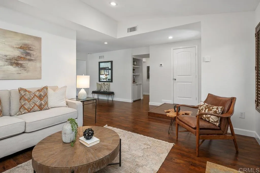 https://cdn.realtyfeed.com/cdn/127/306519930/77d58facfc29adcd859df240a1e8aefd.webp