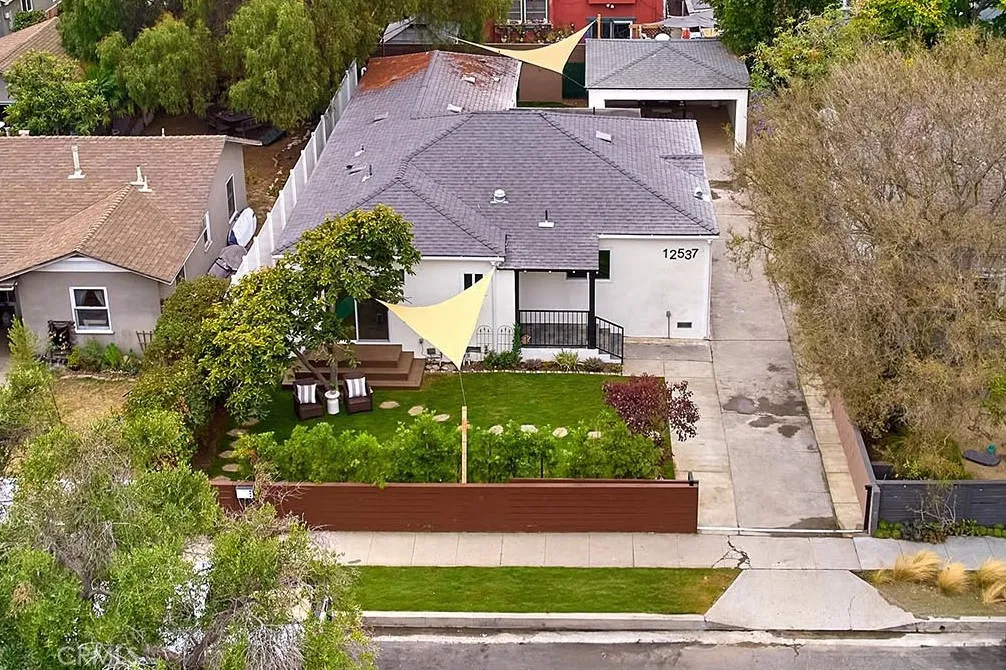 Los Angeles, CA 90066