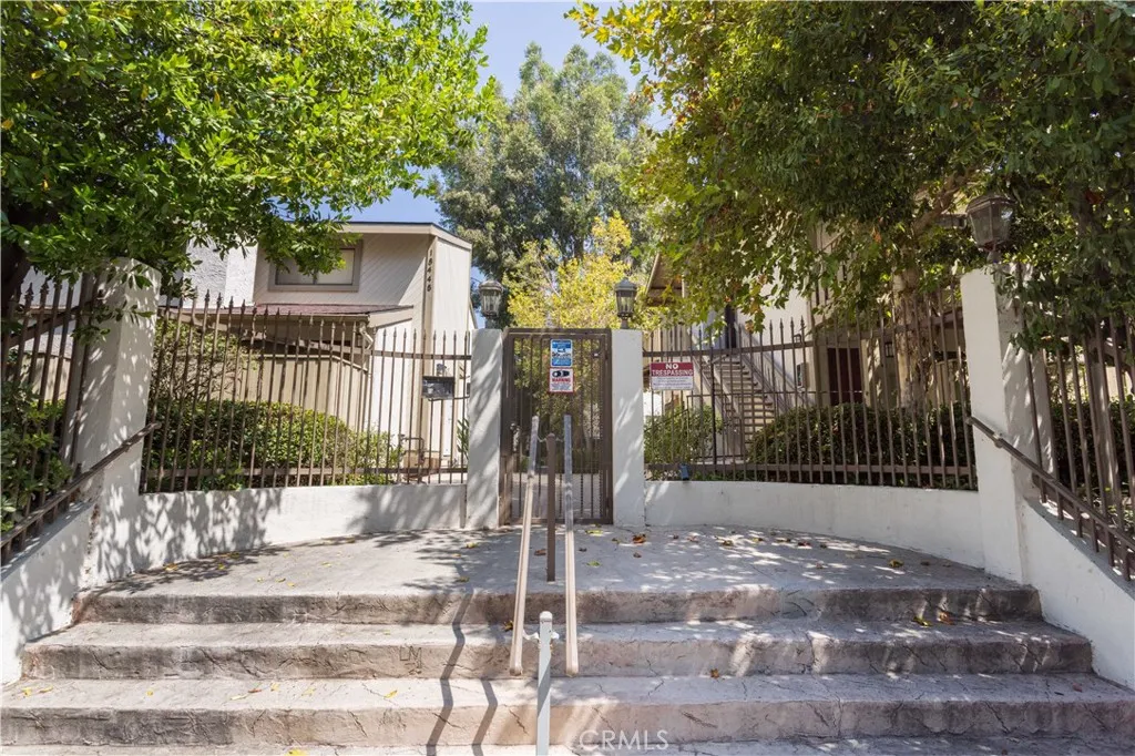 Tarzana, CA 91356