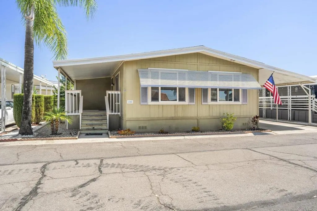 Ramona, CA 92065