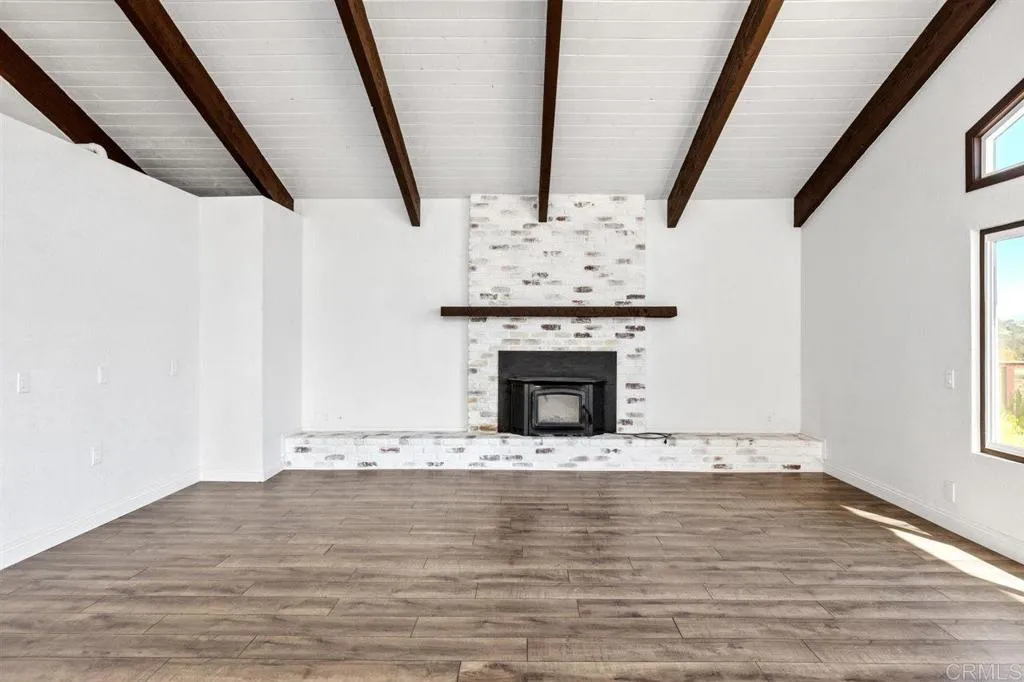 https://cdn.realtyfeed.com/cdn/127/306519991/41dd79279733ffa6eed1eabb0de0eb9e.webp