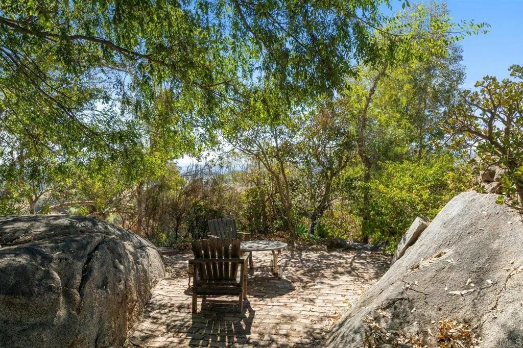 https://cdn.realtyfeed.com/cdn/127/306519991/4f7e153c746956e5f2c3b1e96bca2f0d.webp