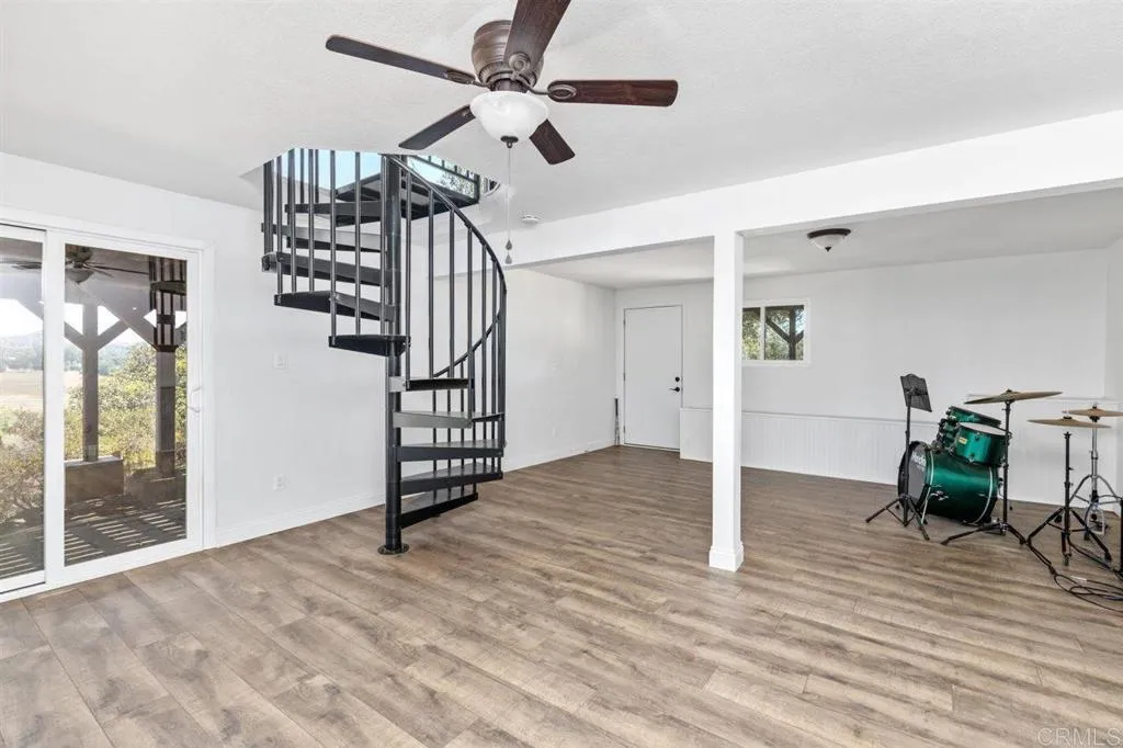 https://cdn.realtyfeed.com/cdn/127/306519991/6e053437c7096c51fe5d43fca576ea3f.webp