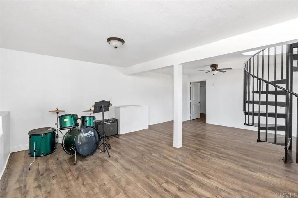 https://cdn.realtyfeed.com/cdn/127/306519991/c17b20059d3b948586b385db0def10e2.webp