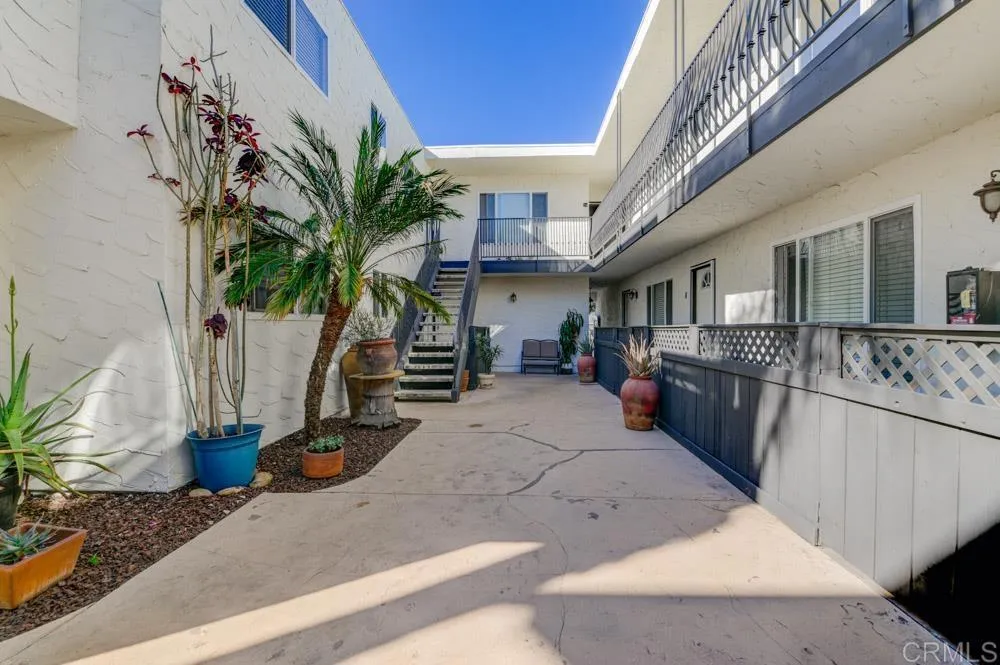 https://cdn.realtyfeed.com/cdn/127/306520083/0c2c3bb6bb592fd261ac2d3018593860.webp