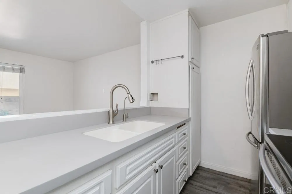 https://cdn.realtyfeed.com/cdn/127/306520083/6ccbc07749207874426997e4bb766ea9.webp