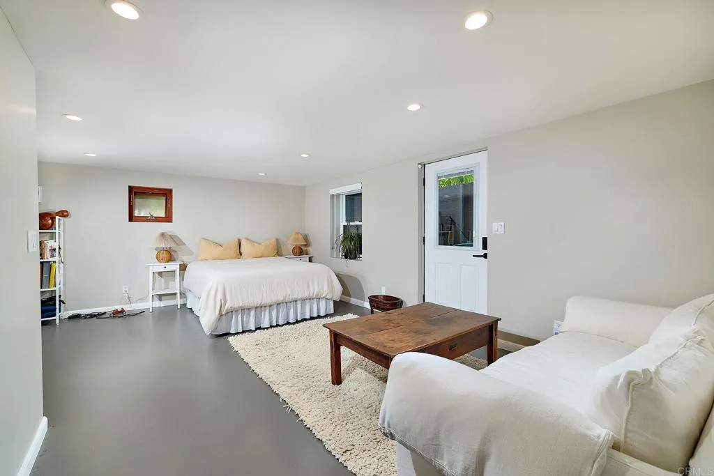 https://cdn.realtyfeed.com/cdn/127/306520115/3c342f0b1dda8f990bad850720f12828.webp