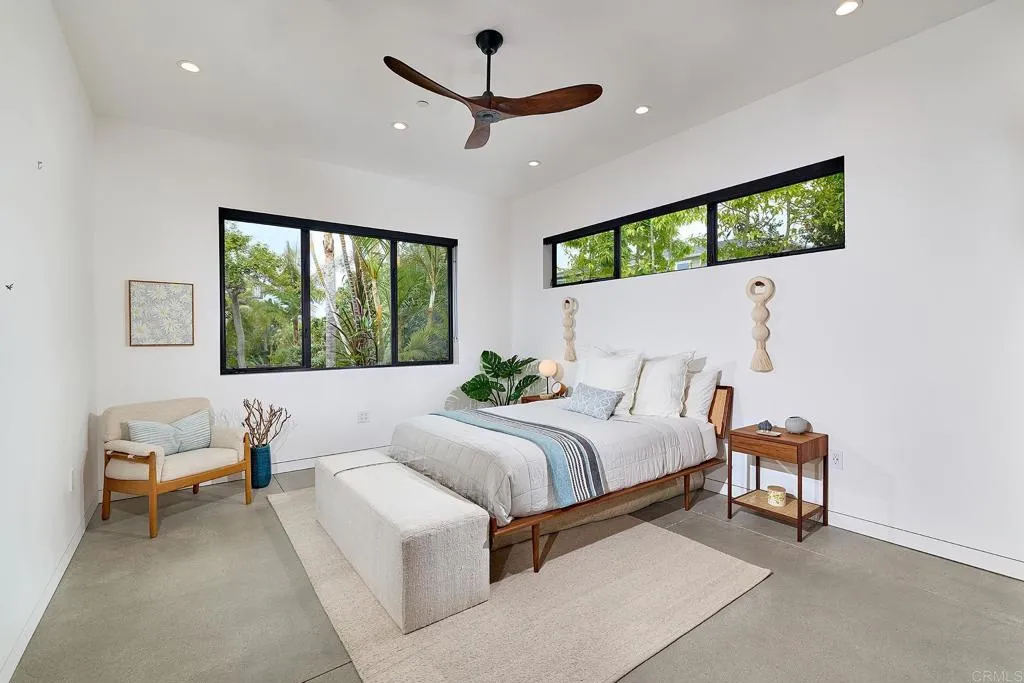 https://cdn.realtyfeed.com/cdn/127/306520115/a4647dbc2cf73df69d2d399bb1dd029a.webp