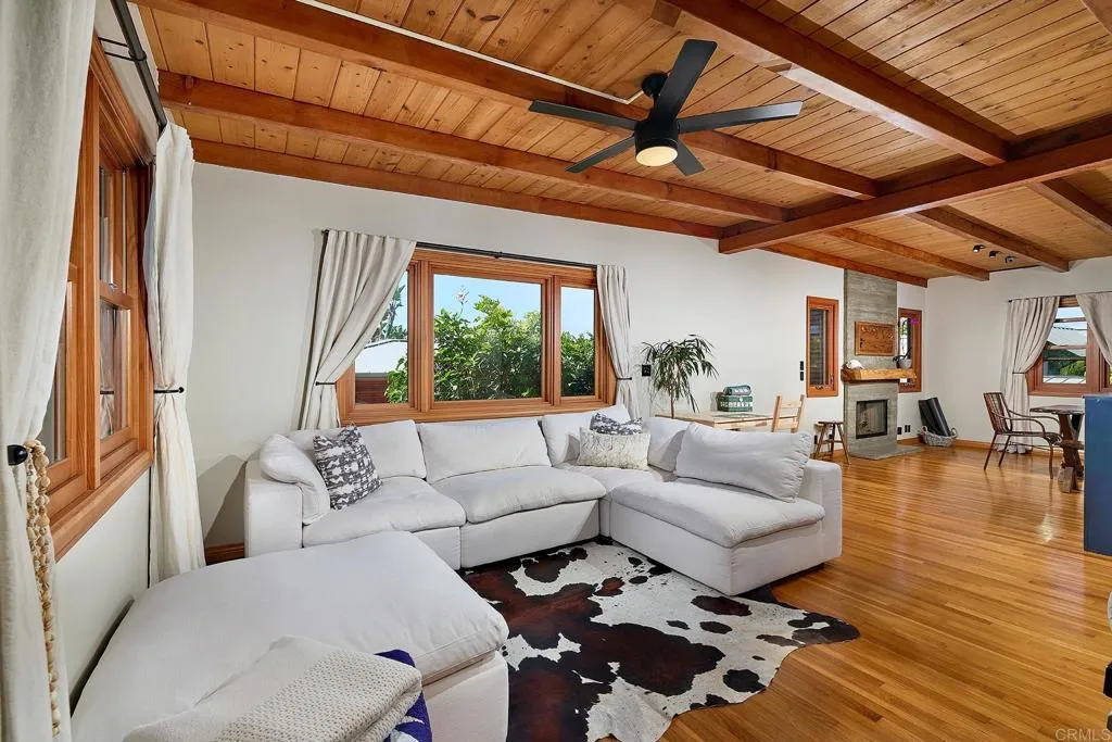 https://cdn.realtyfeed.com/cdn/127/306520115/ec396ddfcc34b9c5a3ed8a9c4a6156ee.webp