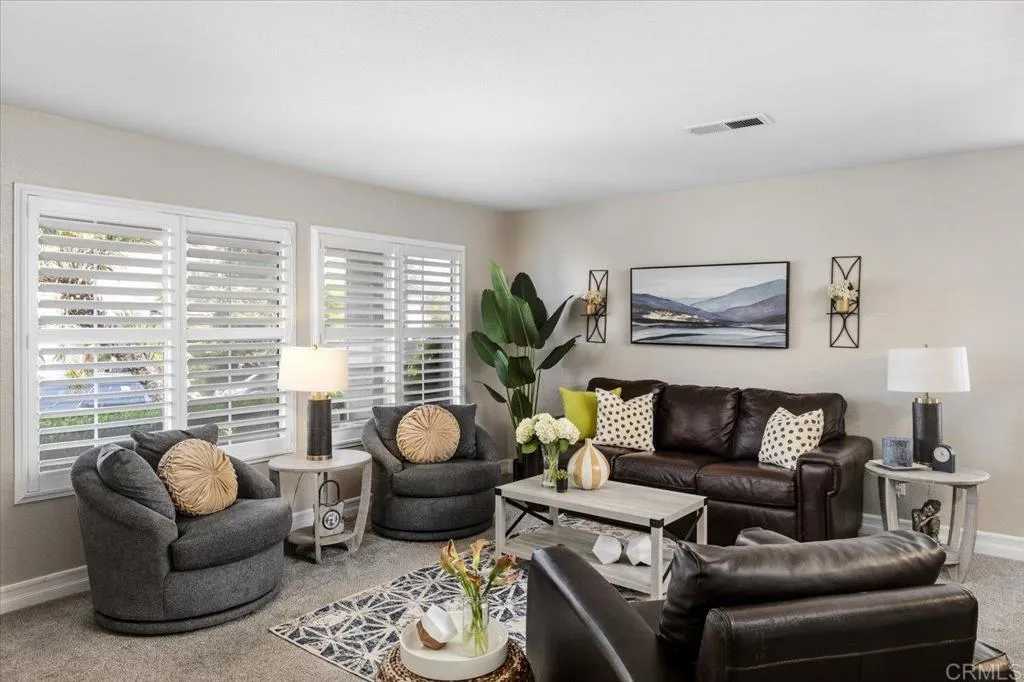 https://cdn.realtyfeed.com/cdn/127/306520190/3d87c6f029da474e3d1b8944604ee37b.webp