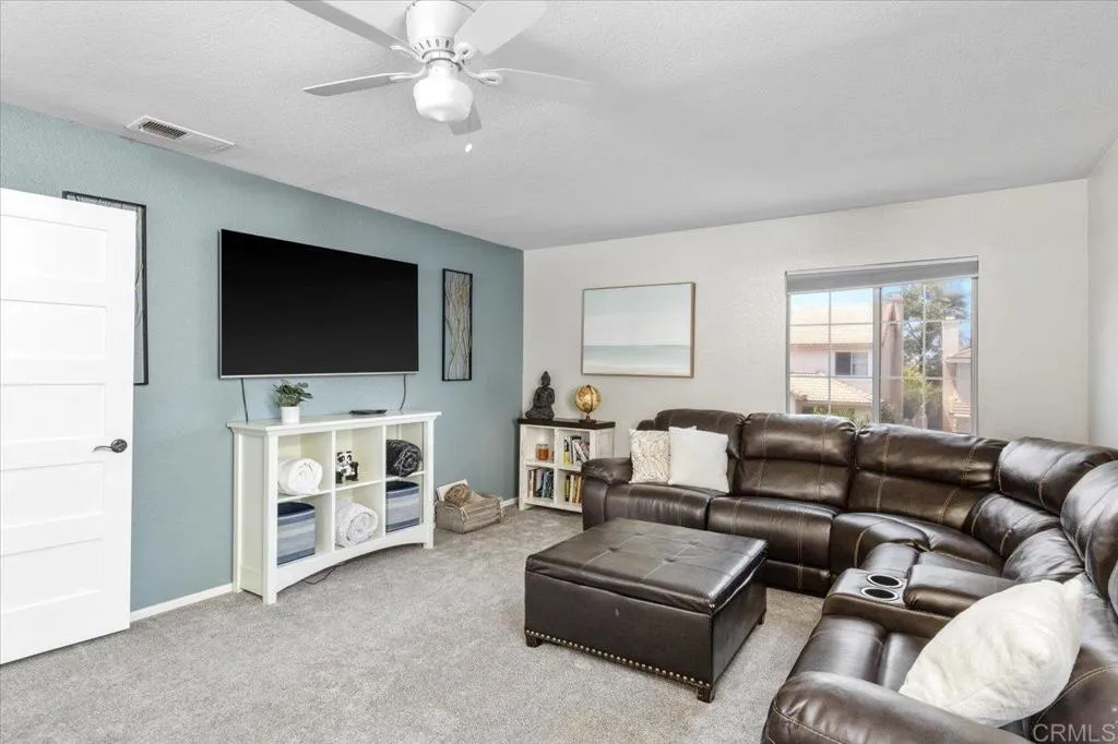 https://cdn.realtyfeed.com/cdn/127/306520190/8d4cdd04aaae411054435945ae423077.webp