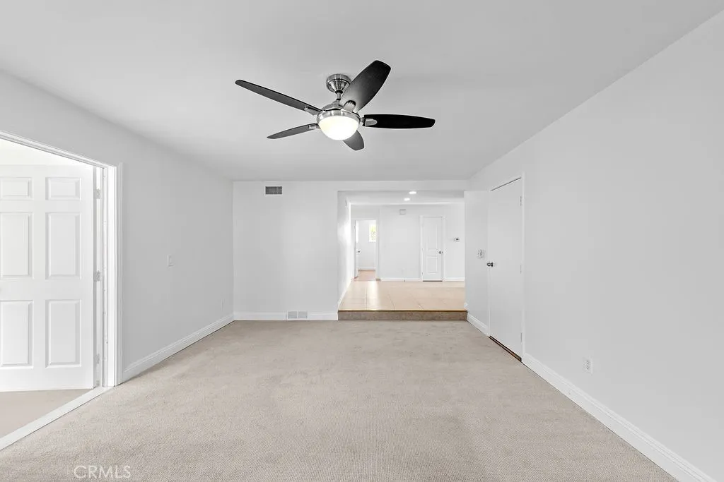 https://cdn.realtyfeed.com/cdn/127/306520202/f8378207c6de895a12bfcae2fe2cf05f.webp