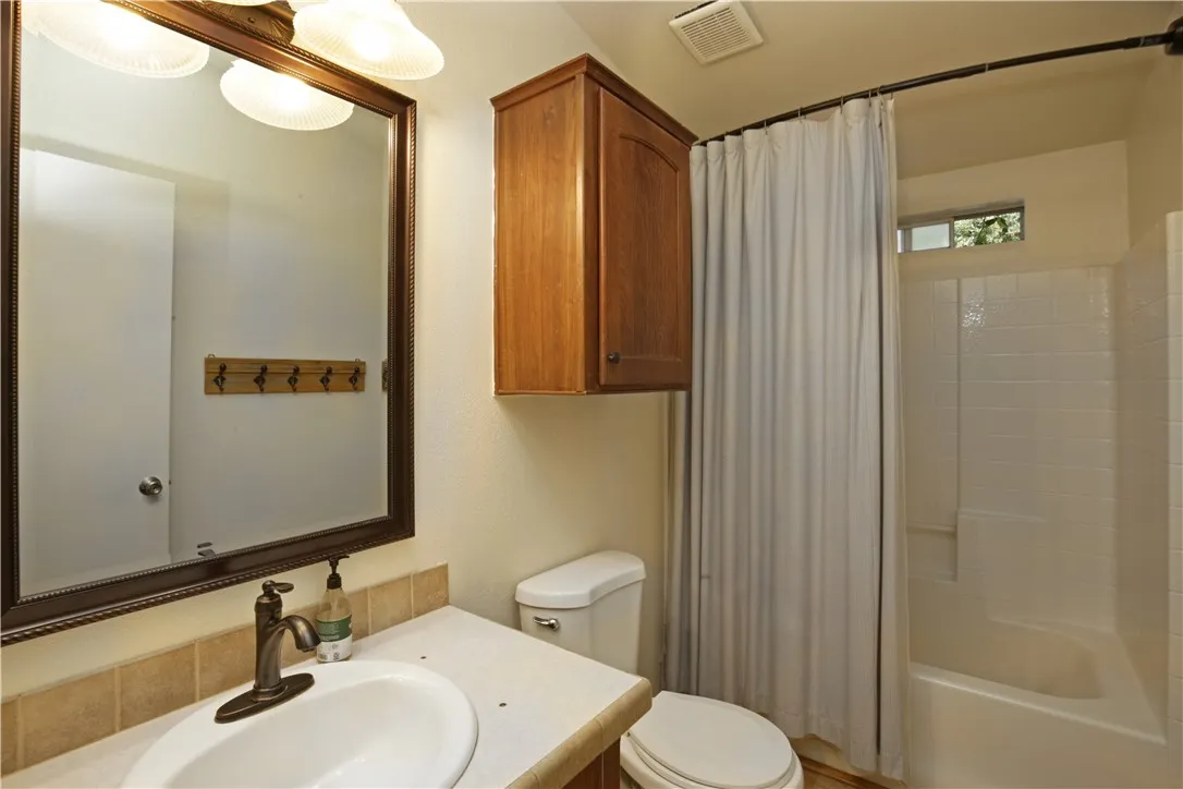 https://cdn.realtyfeed.com/cdn/127/306520218/48a7cf93cacdadeb82d062a8acab7739.webp