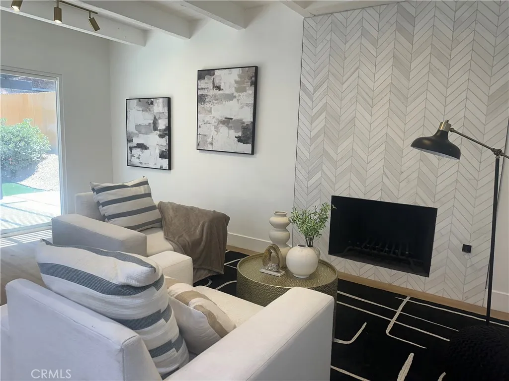 https://cdn.realtyfeed.com/cdn/127/306520235/777b57aeebadf53a151288f5fb380b81.webp