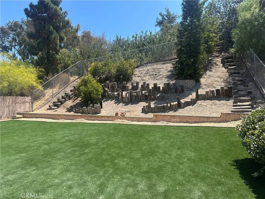 https://cdn.realtyfeed.com/cdn/127/306520235/7fd0261f1ab40ee40982d21e5daaf0d2.webp