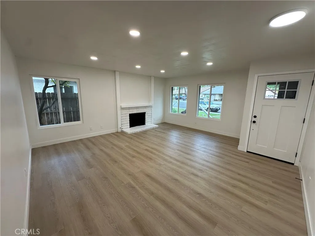 https://cdn.realtyfeed.com/cdn/127/306520241/a2eae9f26175b0237a17f9ea7e01b1d5.webp