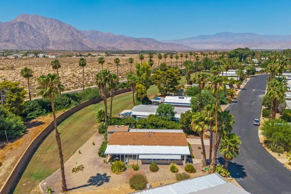 https://cdn.realtyfeed.com/cdn/127/306520257/70d750deb0ef3b8ddeb1976eff99c5fc.webp