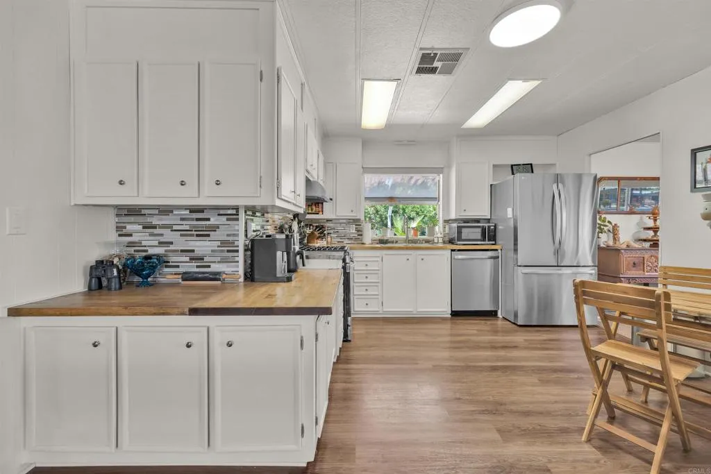 https://cdn.realtyfeed.com/cdn/127/306520257/757426a1f9e10fcbb197a40c50027013.webp