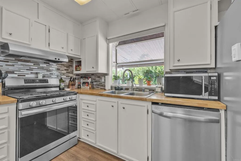https://cdn.realtyfeed.com/cdn/127/306520257/76dc5c64b1632f401ce747fe153cb92b.webp