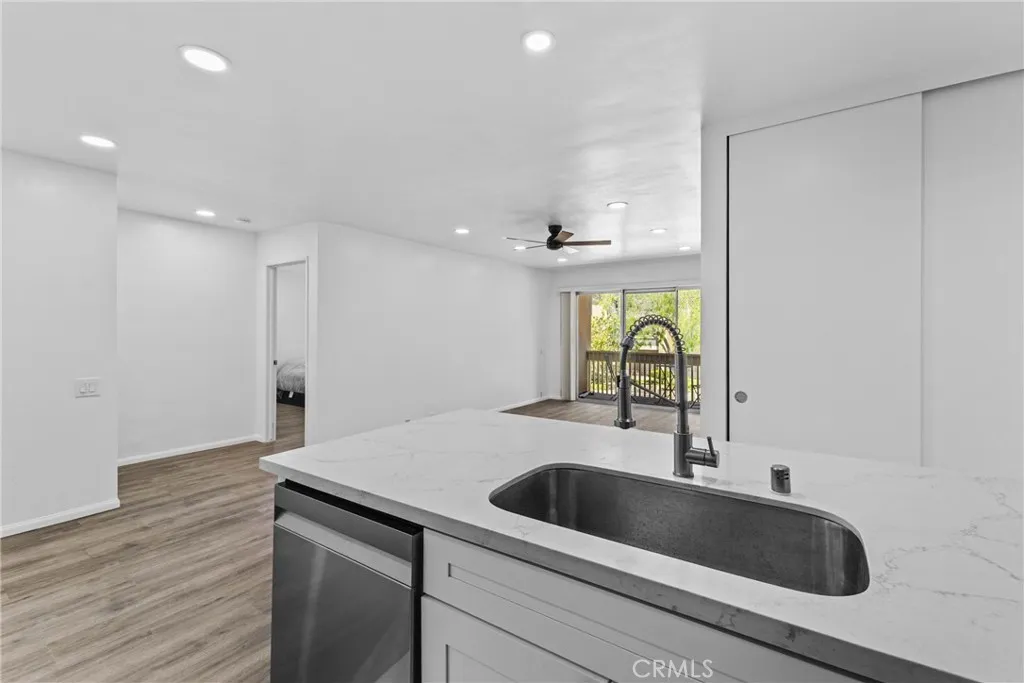 https://cdn.realtyfeed.com/cdn/127/306520287/0a74598ef293b76324ed2612f5a9d34c.webp