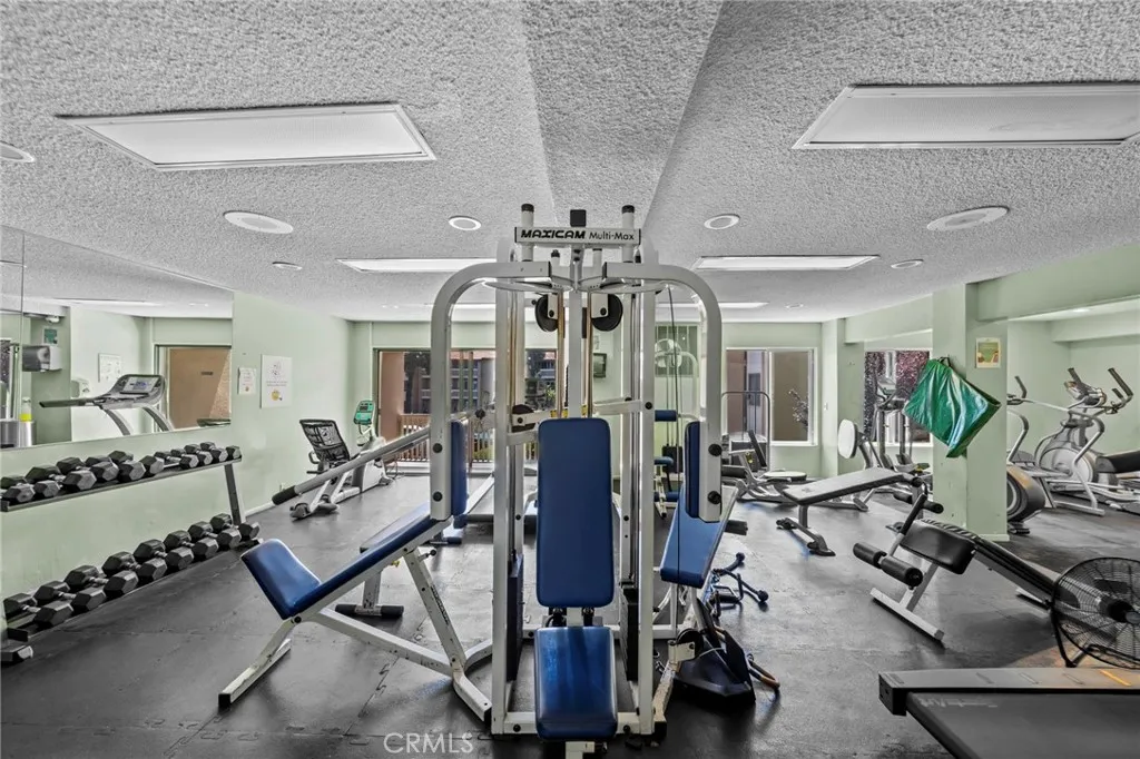 https://cdn.realtyfeed.com/cdn/127/306520287/0e43b5b9f63d56babf4976db51e35cf2.webp
